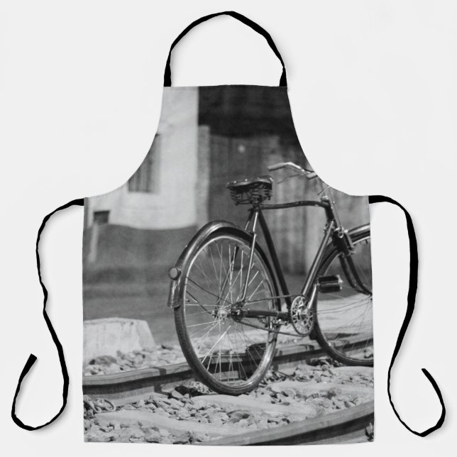 DELANTAL FOTO DE GRAYSCALE DE LA BICICLETA COMUTER (Anverso)