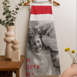 Delantal Foto de moda y lo que más importa de RedQuote<br><div class="desc">Captura la esencia de los hermosos momentos de la vida con nuestros exclusivos productos de moda Photo & What Matters Most Positive Red. Infundir positividad y estilo en su vida cotidiana con esta colección única que combina perfectamente las tendencias modernas con sentimientos atemporales. Ya sea que te estés tratando a...</div>
