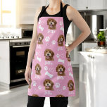 Delantal Foto Mascota personalizada rosa Perro amante en In<br><div class="desc">Muestra tu amor por tu compañero furtivo con el diseño "Cute Personalizado Love Paw Print Dog Lover Mascota Photo". Este producto personalizado le permite presentar su foto mascota favorita, creando un homenaje reconfortante a su querido perro. Con un adorable motivo de papel y opciones de personalizable, es el regalo perfecto...</div>