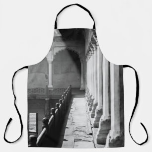 DELANTAL FOTOGRAFÍA DE GRAYSCALE DE CORREDOR