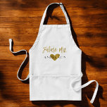 Delantal Futura Sra. Faux Relieve metalizado dorado con cor<br><div class="desc">Futura Sra. Faux Relieve metalizado dorado Apron para una idea de regalo de Boda,  ducha de novia o fiesta de soltera.</div>