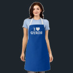 Delantal Gigantes de corazón Funny cocina griega delta<br><div class="desc">Me gustan los giros de corazón Funny cocina griega plataforma para hombres y mujeres. Me encanta el diseño de plantillas para tu comida favorita. Cocina divertida y delantales de barbacoa de cualquier color. Idea personalizada de regalo para amigos griegos, familia, chef de restaurante, cocinero, mamá, papá, gourmet, etc. Los colores...</div>