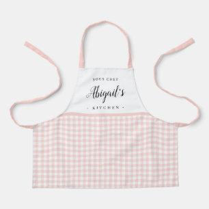 Delantal Ginggham rosa: cocina personalizada para los niño