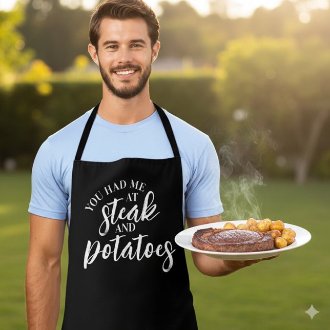 Delantal Gracioso que me tuvieras en las papas de filete (Funny You Had Me at Steak and Potatoes Apron Cover Photo)