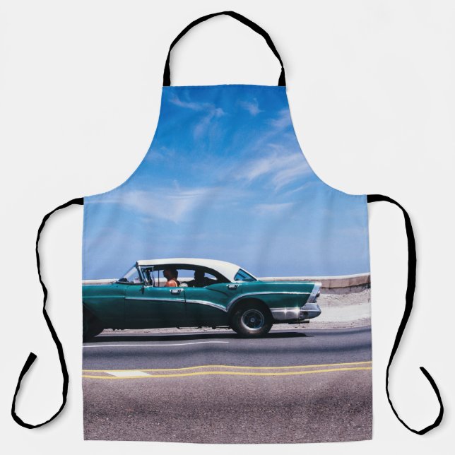 Delantal Green coupe on gray asphalt road (Anverso)