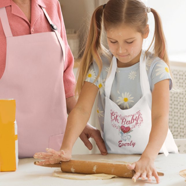 Delantal Infantil Oh bebé chica rosa personalizada (Subido por el creador)