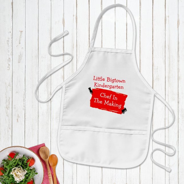 Delantal Infantil Personalizado Jardín de Niños Chef Papel de chatar (Fun for the kids and clean clothes too. This apron design is easy to personalize for a gift.)
