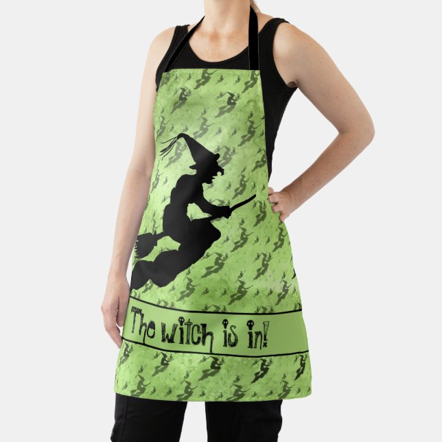 Delantal 'La bruja está en' Halloween Witch Silhouette Gree (in situ)