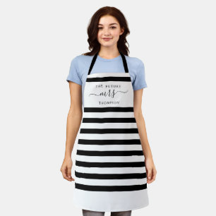Delantal La futura Sra. Black Elegant Modern Stripes Script