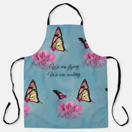 Delantal Mariposas cocinando manzana