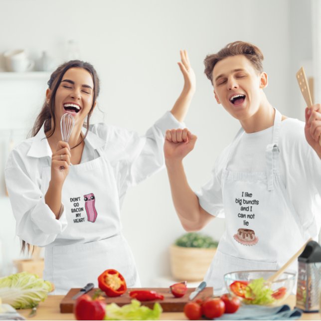 Delantal Me Gusta Big Bundts Apron (This funny, "I like big bundts and I can not lie" apron would make a great Valentine's Day gift! )