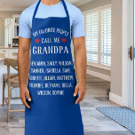 Delantal Mi gente favorita me llama abuelo, Personalizado a<br><div class="desc">Que el abuelo sepa que es especial con este divertido delantal personalizado que incluye las palabras "Mi gente favorita me llama abuelo". A continuación,  agregue todos los nombres de los nietos. Perfecto para abuelos,  papás,  tíos,  abuelas,  mamás,  etc. o para cualquiera que ame cocinar/hornear.</div>