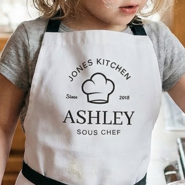 Delantal Minimalist Chef Hat Kitchen Logo with Classic Typo (Personalized kids chef apron for girls who love baking and cooking)