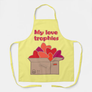 Delantal Mis trofeos de amor en la caja llena de corazones