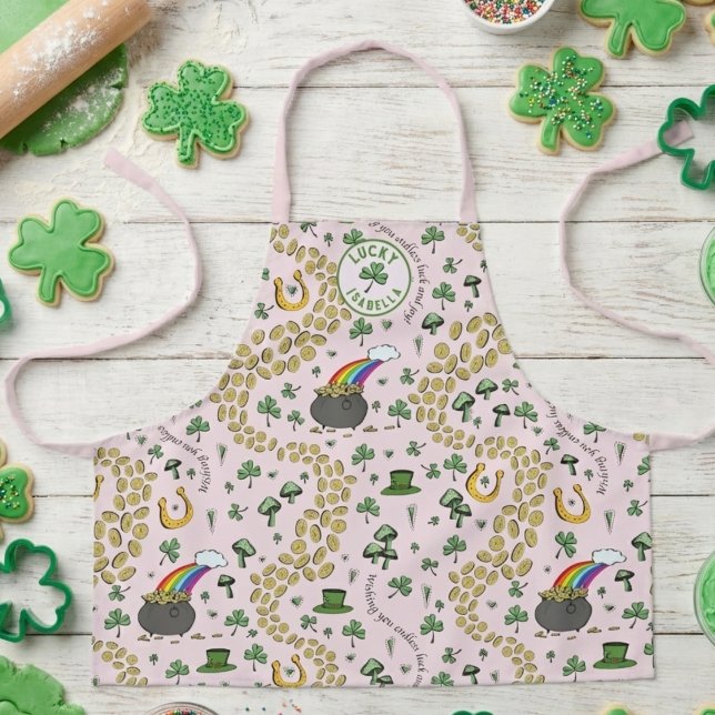 Delantal Monedas de Alegría y Chispas Verdes Día de Santa P (Cute Pink and Green St Patricks Day Kids Apron. Hand Drawn Rainbow, Pot of Gold, Green Shamrocks)