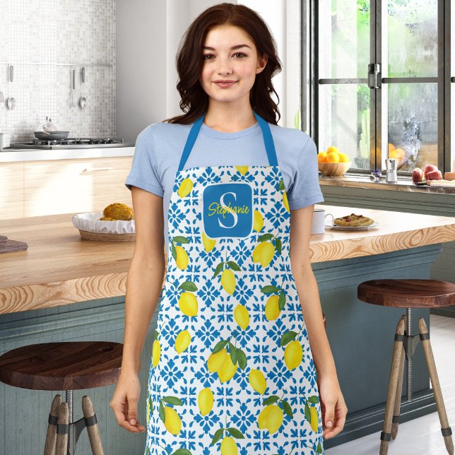 Delantal Monogram Name Blue French Tile Lemon Pattern  (Subido por el creador)