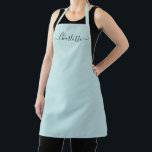 Delantal Monograma de nombre con letra cursiva personalizad<br><div class="desc">Delantal de cocina con texto de nombre personalizado en azul agua pálido con letra cursiva moderna,  elegante y chic,  en color sólido liso,  azul agua pálido y blanco. Personalice con nombre,  cita,  frase o texto.
Ideal para cocineros,  chefs,  cerámica,  artesanías,  trabajo,  cocina,  repostería,  barbacoa,  parrilla,  etc</div>