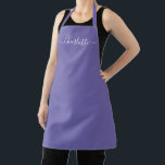 Delantal Monograma de nombre de letra cursiva personalizada<br><div class="desc">Delantal de cocina con texto de nombre de letra cursiva moderna personalizada de color azul pervinca y blanco,  monograma sólido de color liso femenino elegante y chic. Personalice,  personalízalo con nombre,  cita,  frase o texto.
Ideal para cocineros,  chefs,  alfarería,  cerámica,  artesanías,  trabajo,  cocina,  repostería,  barbacoa,  parrilla,  etc</div>