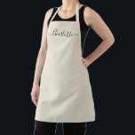 Delantal Monograma de nombre de letra mayúscula personaliza<br><div class="desc">Monograma de texto de nombre de letra mayúscula moderna personalizada en blanco antiguo delantal de cocina de color sólido liso femenino elegante y chic en blanco y negro. Personalice,  personalícelo con nombre,  cita,  frase o texto.
Ideal para cocineros,  chefs,  alfarería,  cerámica,  manualidades,  trabajo,  cocina,  repostería,  barbacoa,  parrilla,  etc</div>