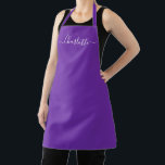 Delantal Monograma de nombre de script personalizado púrpur<br><div class="desc">Texto de monograma de nombre de script moderno personalizado púrpura de uva color sólido elegante chic femenino delantal de cocina. Personalice,  personalícelo con nombre,  cita,  frase o texto. Ideal para cocineros,  chefs,  alfarería,  cerámica,  artesanías,  trabajo,  cocina,  repostería,  barbacoa,  parrilla,  etc</div>