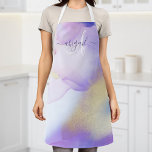 Delantal Monograma de nombre personalizado Violet Watercolo<br><div class="desc">Personaliza fácilmente este estilo glamoroso de pintura de acuarela lila abstracta y el fondo falso de pulverización dorada con tus detalles personalizados.</div>