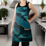 Delantal Monograma de oro de geode verde azul de Aqua verde<br><div class="desc">Verde azulado Aqua Blue Green y el Agate Geode Relieve metalizado dorado Monograma Hermoso y Elegante Script Nombre Apron. Esto hace que el dulce perfecto 16, 13, 15, 16, 18, 21, 30, 40, 50, 60, 70, 80, 90, 100 cumpleaños, boda, ducha de novias, aniversario, ducha de bebé, graduación o una...</div>