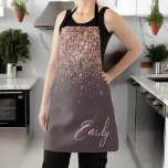 Delantal Monograma de Terracotta Rosa Oro Rubor Purpurina r<br><div class="desc">Terracota y Rosa de oro - Purpurina de espuma rosada de Rubor Cepillado de Monograma Metalizado Apron. Esto hace que el dulce perfecto cumpleaños 16, boda, ducha de novia, aniversario, ducha de bebé o fiesta de soltera sea regalo para alguien que ama el lujo glam y los estilos de moda....</div>
