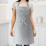 Delantal Monograma del Purpurina Metalizado cepillado de pl<br><div class="desc">Personaliza fácilmente este diseño de delantal de moda de moda con un purpurina brillante de bonito plateado sobre un fondo metálico cepillado de plata.</div>
