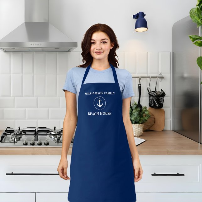 Delantal Nautical Beach House Nombre de familia Anchor Nava (Customize to change background color.)