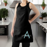 Delantal Nombre del Monograma de la Girona del Guión Azul V<br><div class="desc">Negro y Aqua Azul Monograma Verde azulado Nombre Apron. Esto hace que el dulce perfecto cumpleaños 16,  boda,  ducha de novia,  aniversario,  ducha de bebé o fiesta de soltera sea regalo para alguien que ama el lujo glam y los estilos de moda.</div>