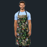 Delantal Nombre del patrón de hongos Moss de Woodland de co<br><div class="desc">Diseño de texto de personalizable con un patrón de bosque acuático de naturaleza verde serena con hongos coloridos, bayas y plantas forestales. El patrón funcionaría bien durante las temporadas de otoño e invierno, así como todo el año.</div>