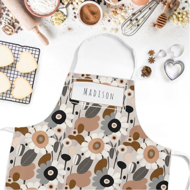 Delantal Nombre moderno retro floral de mediados de siglo A (Whether you're baking, painting, or gardening, this personalized apron adds flowers to your day!)