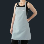 Delantal Nombre personalizado texto polvoriento azul minima<br><div class="desc">Personalizar Nombre texto minimalista elegante y polvoriento azul Apron Personalizar,  personalizable con nombre,  cita,  frase o texto Excelente para cocineros,  chefs,  cerámica,  cerámica,  artesanía,  trabajo,  cocina,  horneado,  barbacoa,  parrilla y también negocios y tiendas,  etc</div>