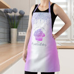 Delantal Panadería de quequitos Purpurina azul morado Tipog<br><div class="desc">Aquí hay una manera maravillosa de añadir a la diversión del hornear. Añada un poco más de brillo a sus aventuras culinarias cuando use este elegante, sofisticado, sencillo y moderno delantal. Un quequito oscuro, azul brillante y morado, una tipografía manuscrita de escritura y goteos de purpurinas superponen un fondo sombrío...</div>