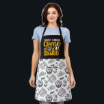 Delantal Patrón de bizcocho y muffin divertidos<br><div class="desc">Divertido y genial delantal para hacer la cocina más divertida. Regalo personalizado para la familia y amigos que aman cocinar, cocinar y probar una nueva receta en la cocina. Personalizar la redacción para que se ajuste a su ocasión. Puede utilizar la Herramienta de diseño para cambiar aún más el tipo...</div>