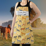 Delantal Patrón de caballo y Personalizado afortunado de la<br><div class="desc">Un divertido delantal con un patrón de caballos y caballos de suerte y dos líneas de texto personalizado, Añadir el nombre, rancho, granero o nombre estable de un amante de los caballos o borrar el texto y rectángulo y simplemente tener el patrón. Perfecto para alguien que trabaja en un restaurante...</div>