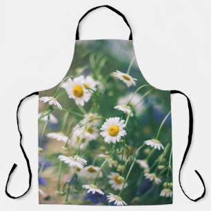 Delantal Patrón de flores de verano en pradera verde con az