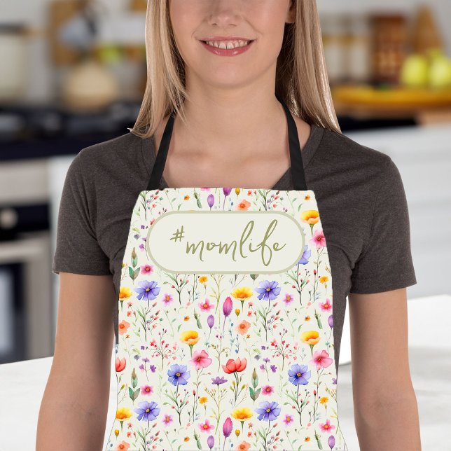 Delantal Patrón de flores silvestres de campo verde #MomLif (#Momlife apron with pretty all- over wildflower print)