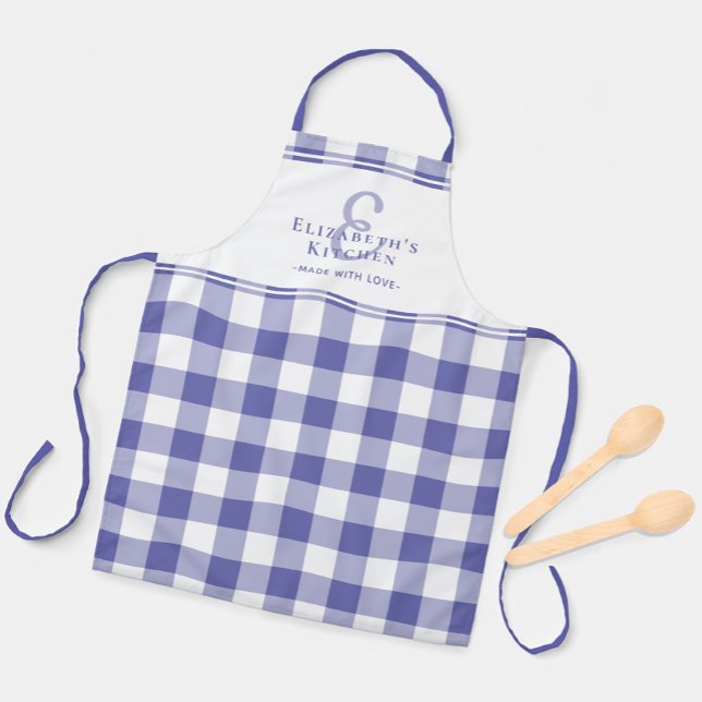 Delantal Periwinkle Kitchen Monograma Nombre Gingham Check (Periwinkle Kitchen Monogram Name Gingham Check Apron)