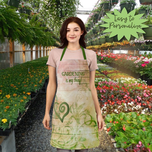Delantal Personalizado de corazones vinculados a la madera  (Keep your clothes clean during gardening, barbecuing or baking with this personalized apron design.)