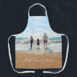 Delantal Personalizado de la foto de su familia Apron Gift<br><div class="desc">Aprones de texto y fotos de personalizado - Único su propio diseño - Mejor familia siempre personalizada / padre / madre / hijo / amigos o regalo personal de Apron - Añadir su texto y foto - Redimensionar y mover o eliminar y agregar elementos - imagen / texto con herramienta...</div>