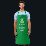 Delantal Personalizado mantener la calma y llevar la gran c<br><div class="desc">Personalizado mantener la calma y llevar en la gran cocina verde Apron para hombres y mujeres. Plantilla moderna de tipografía con silueta de corona. Parones de cocina personalizados de cualquier color. Plantilla de moda con diseño tipográfico divertido. Añade tu propio nombre o cita humorística. Crea tu propio regalo único de...</div>