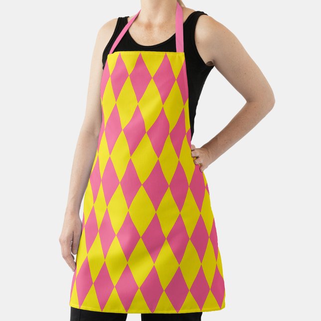 Delantal Pink and Yellow Harlequin Checkered Design  (Subido por el creador)