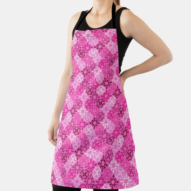 Delantal Pink Filigree Diamond Pattern  (in situ)