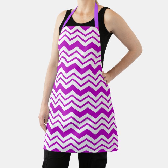 Delantal Purple White Chevron Zigzag Pattern Design  (in situ)