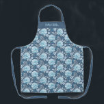 Delantal Rosa elegante Patrón floral Mujeres Apron<br><div class="desc">Un patrón de rosa floral azul bonito decora el delantal de esta mujer. Personalízalo con tu nombre, o para un amigo. Diseñado para ti por Blackberry Boulevard.</div>