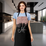 Delantal Rosa Purpurina de oro perfora rosado metálico pers<br><div class="desc">Este diseño se puede personalizar eligiendo la opción personalizar para añadir texto o realizar otros cambios. Si este producto tiene la opción de transferir el diseño a otro artículo, asegúrese de ajustar el diseño para que se ajuste si es necesario. Contáctame en colorflowcreations@gmail.com si deseas tener este diseño en otro...</div>