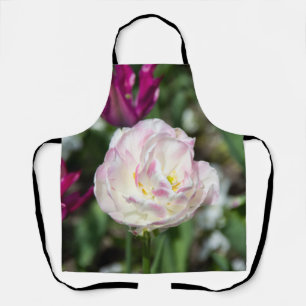 Delantal Tulipanes rosa brillante en un día soleado