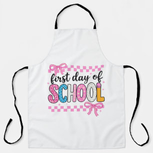 Delantal Un lindo primer día de diseño escolar