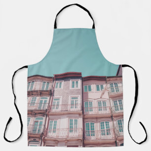 DELANTAL VARIAS CASAS DE COLOR ROSA CON VENTANAS DE CRISTAL